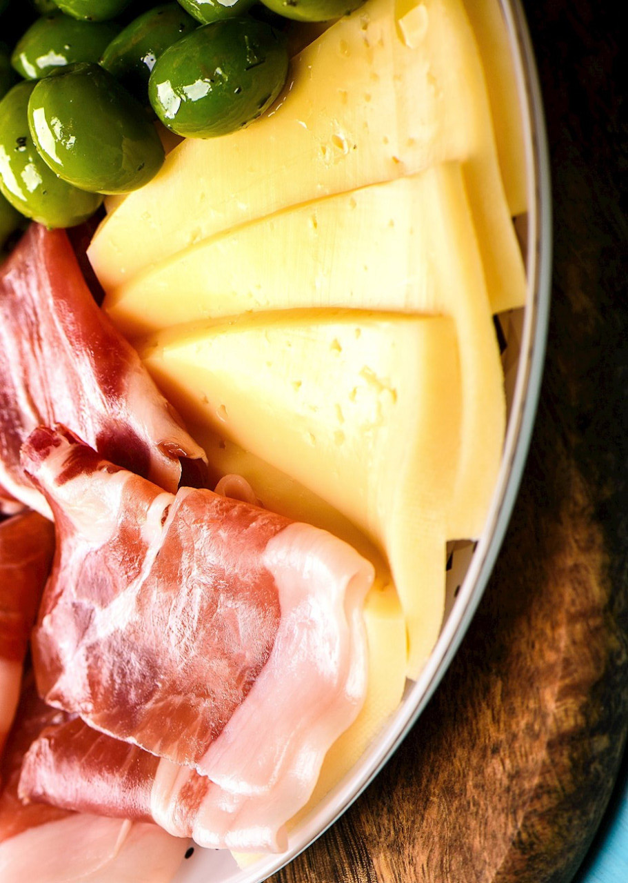 Olive tours & tasting €10 